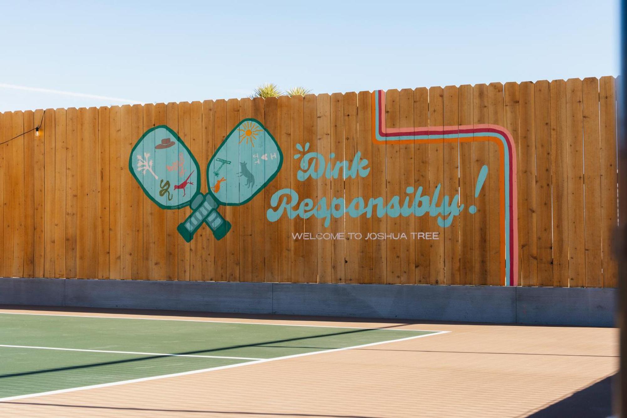 Ventana Cove Pickleball Retreat Yucca Valley Exterior photo