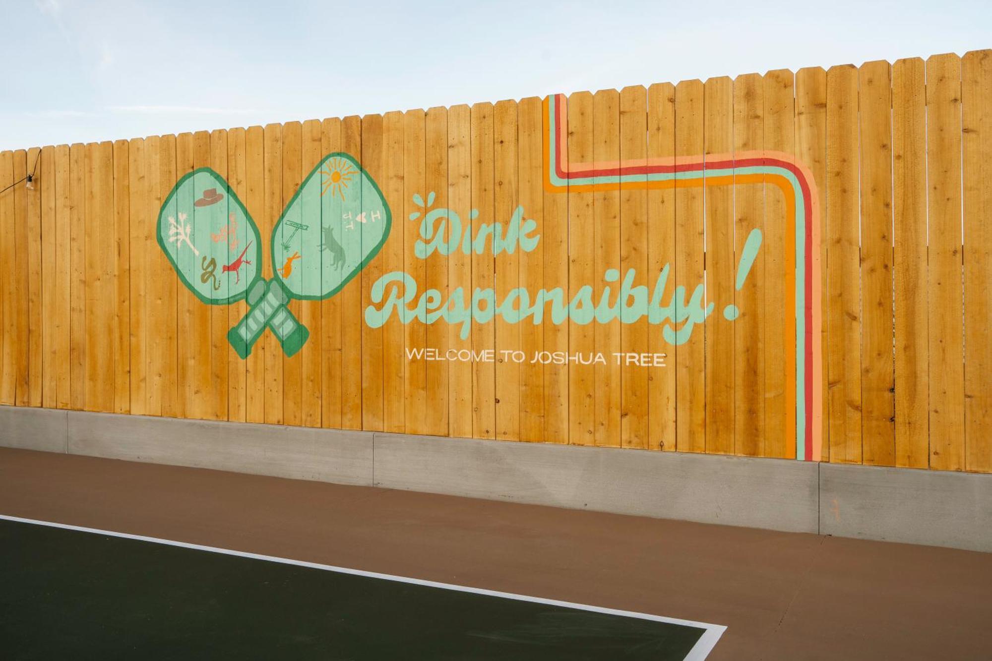 Ventana Cove Pickleball Retreat Yucca Valley Exterior photo